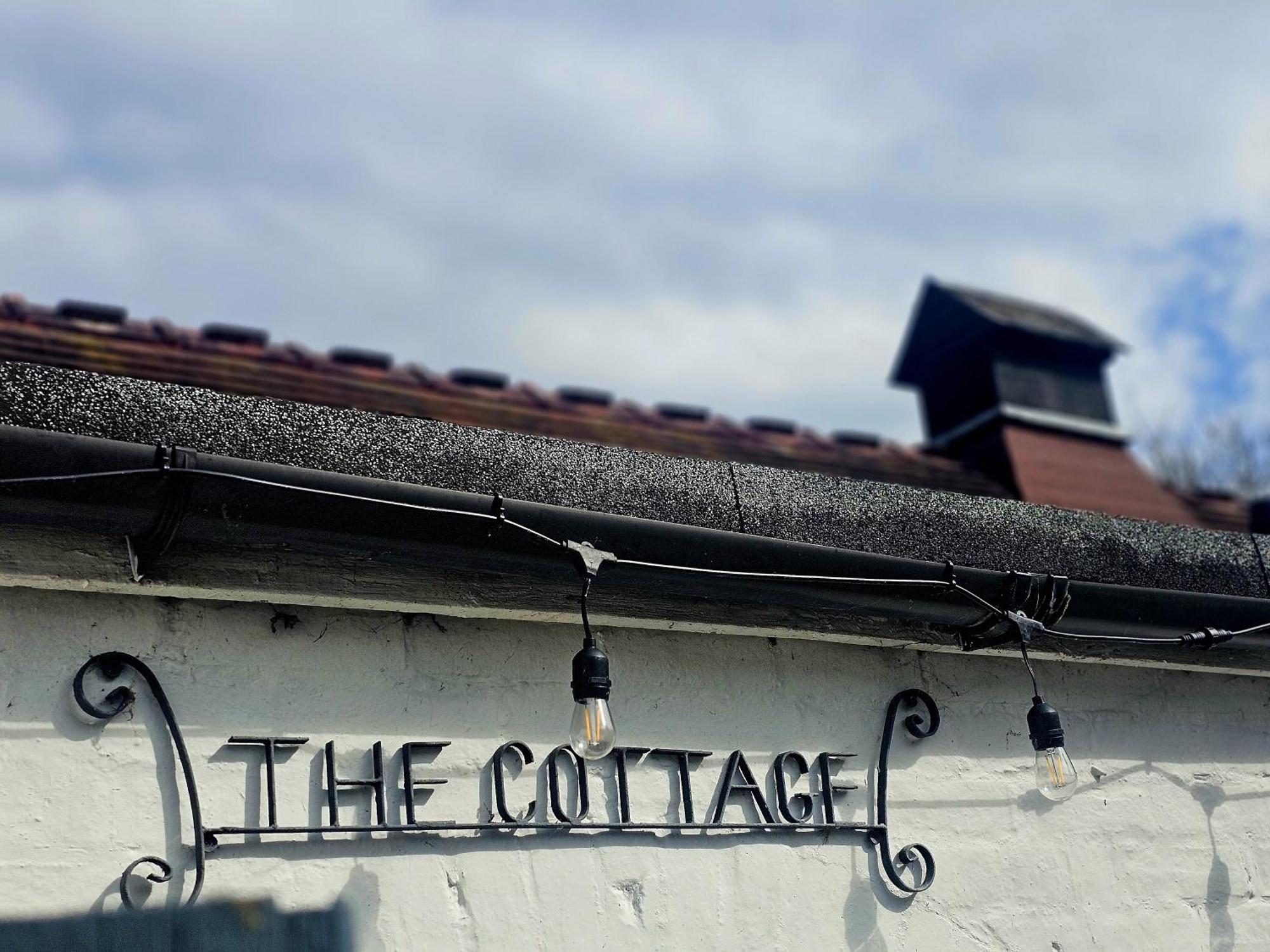 English Farmhouse Cottage Guildford Luaran gambar