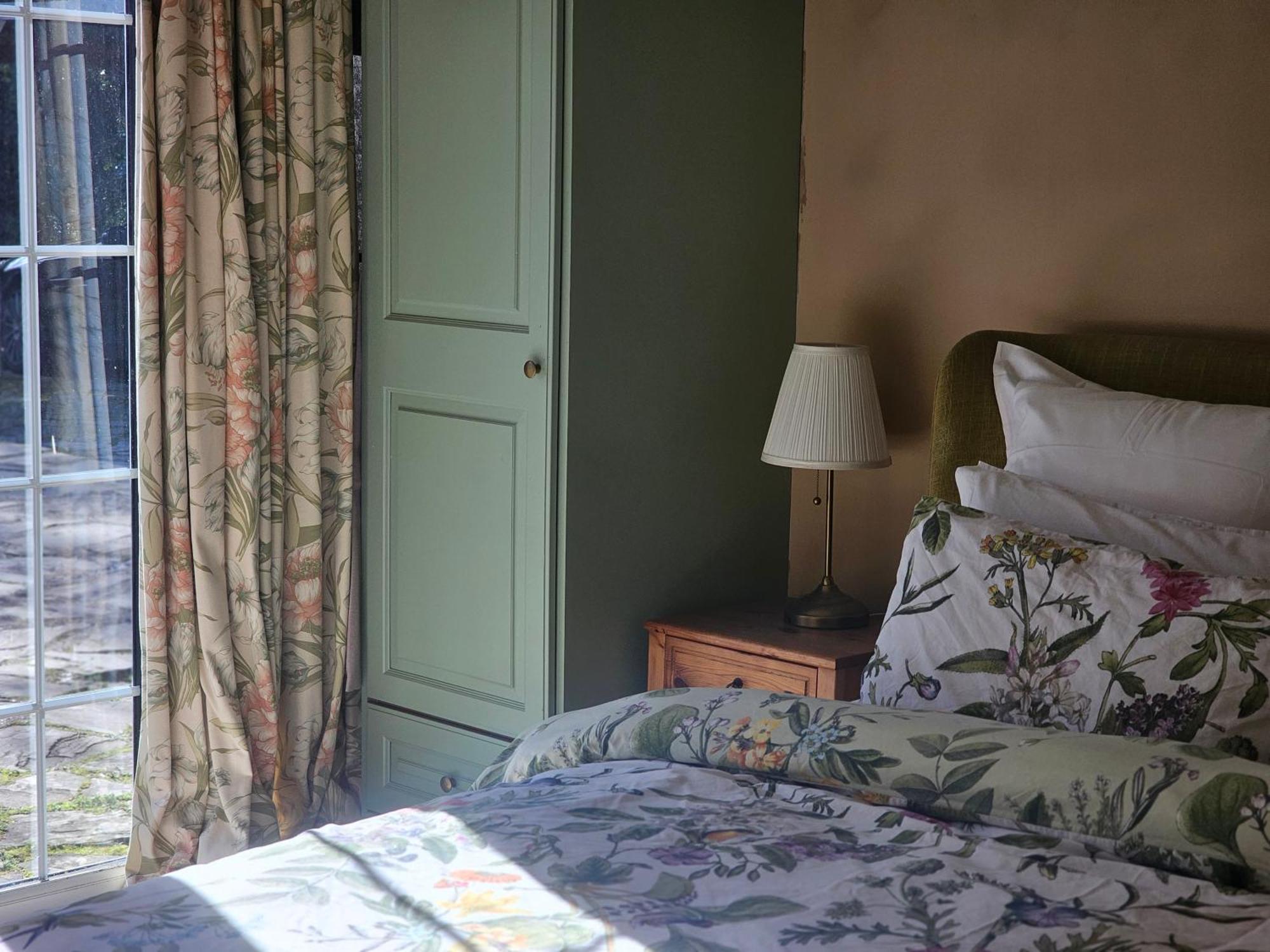 English Farmhouse Cottage Guildford Luaran gambar